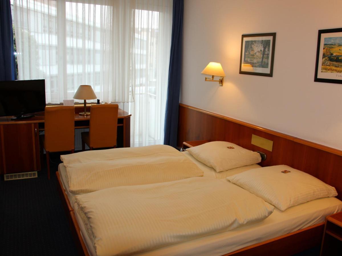 City Hotel Stuttgart Pokój zdjęcie